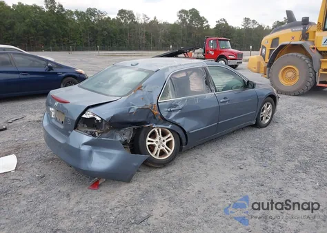 2007 Honda Accord 2.4 Ex z USA, uszkodzony, nr VIN 1HGCM56857A124153